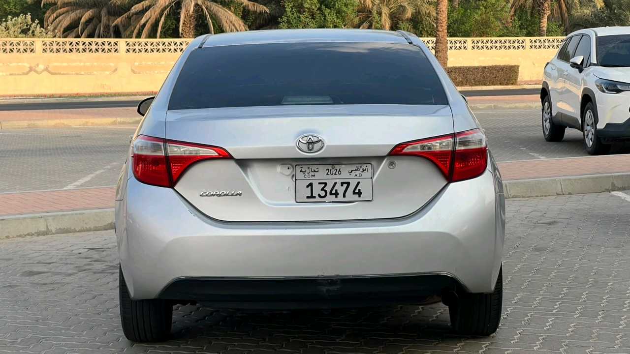 Car Image 2014 TOYOTA COROLLA S