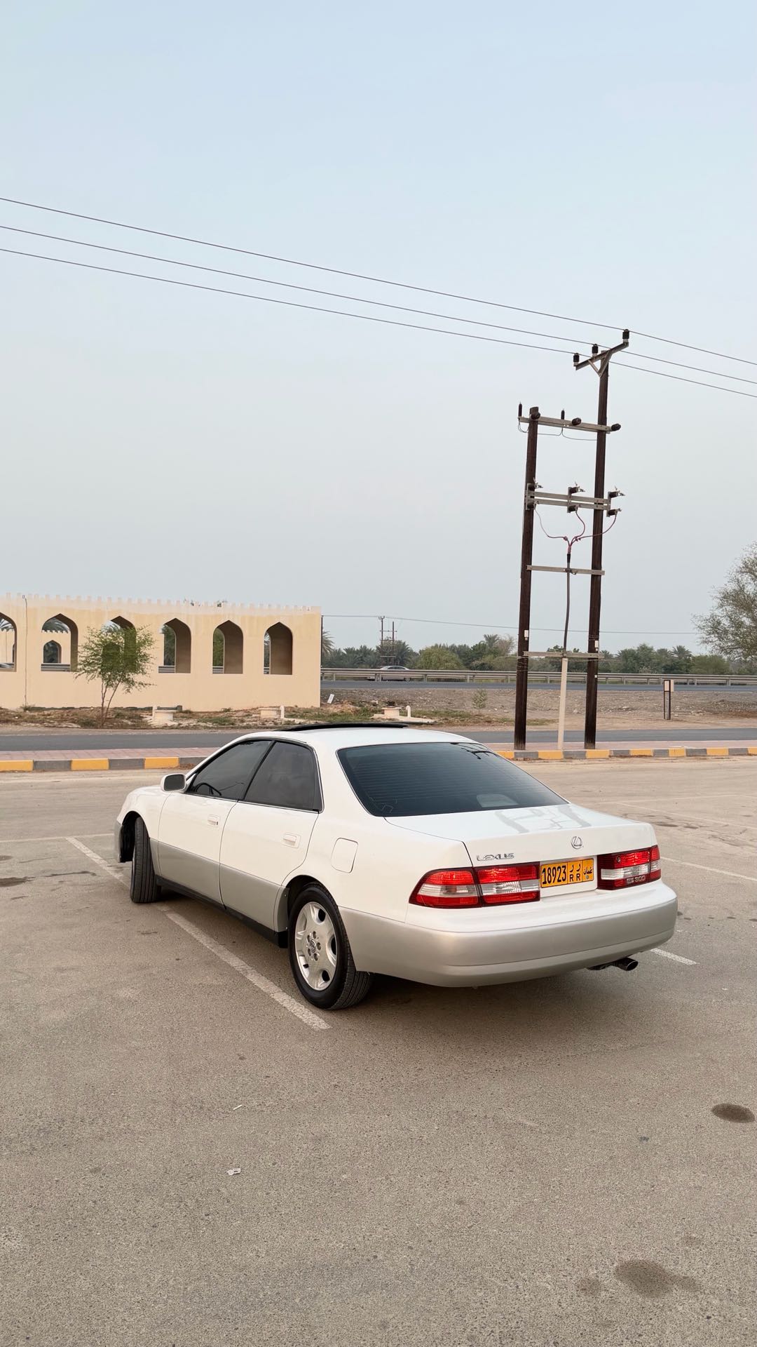 Car Image 2001 LEXUS ES 300