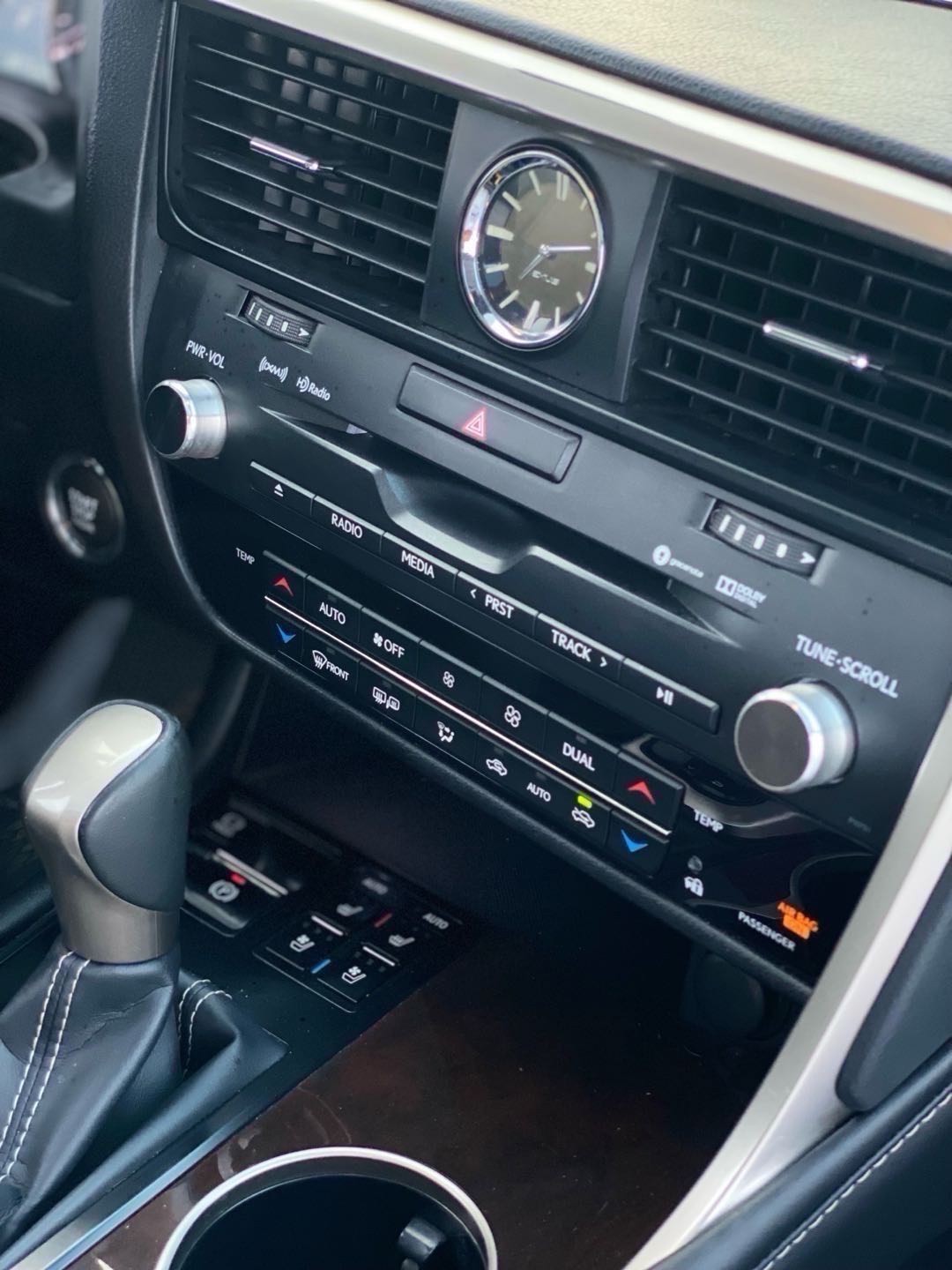 Car Image 2019 LEXUS RX 350