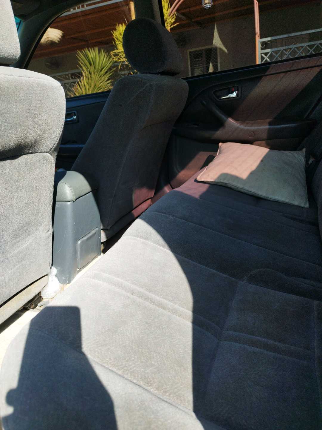 Car Image 2001 TOYOTA CAMRY LE