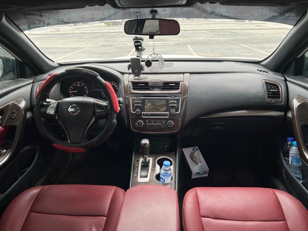 Car Image 2017 NISSAN ALTIMA S