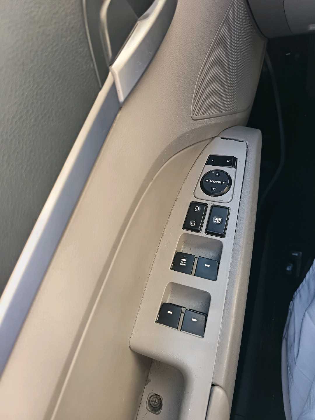 Car Image 2019 HYUNDAI ELANTRA SEL