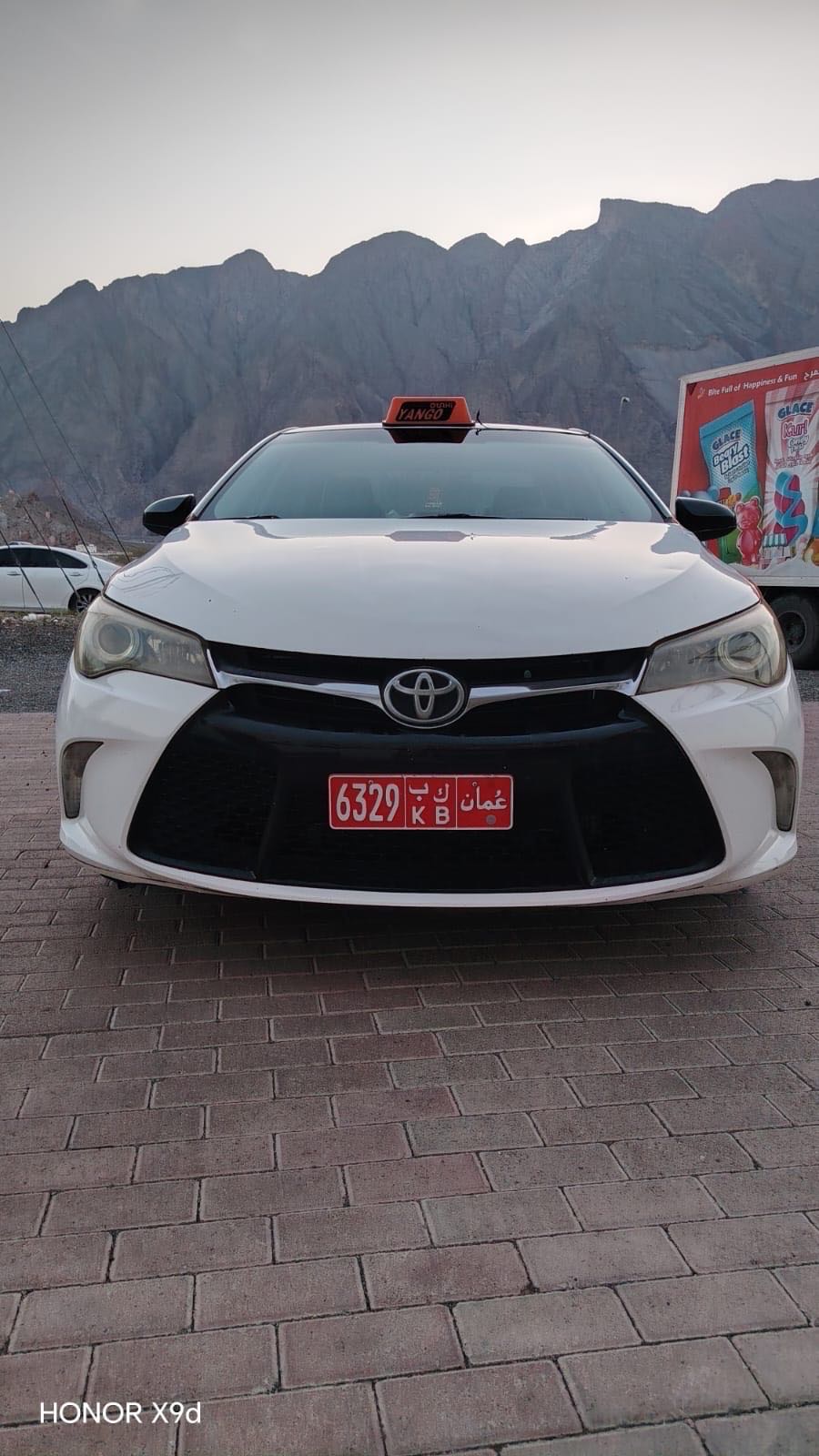 Car Image 2016 TOYOTA CAMRY SE