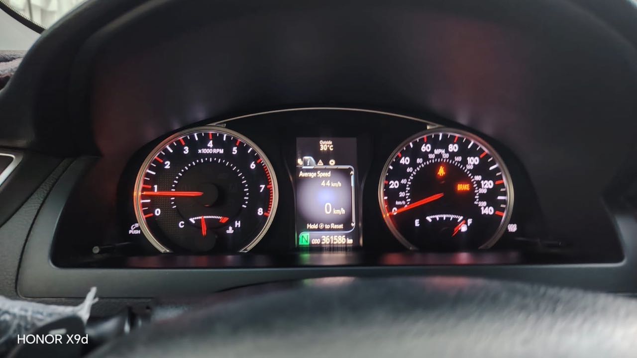 Car Image 2016 TOYOTA CAMRY SE
