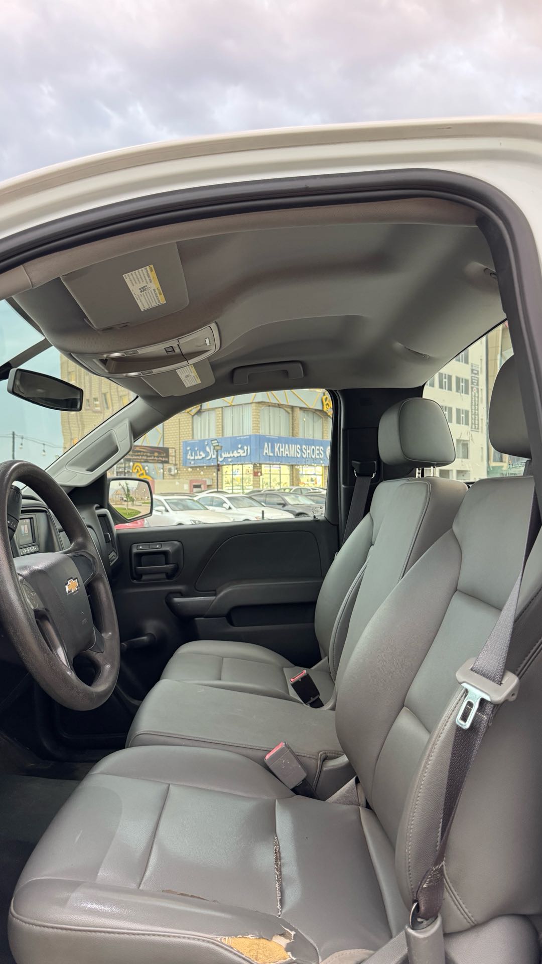 Car Image 2017 CHEVROLET SILVERADO LT