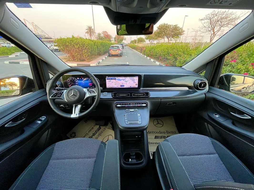 Car Image 2025 MERCEDES V  CLASS 