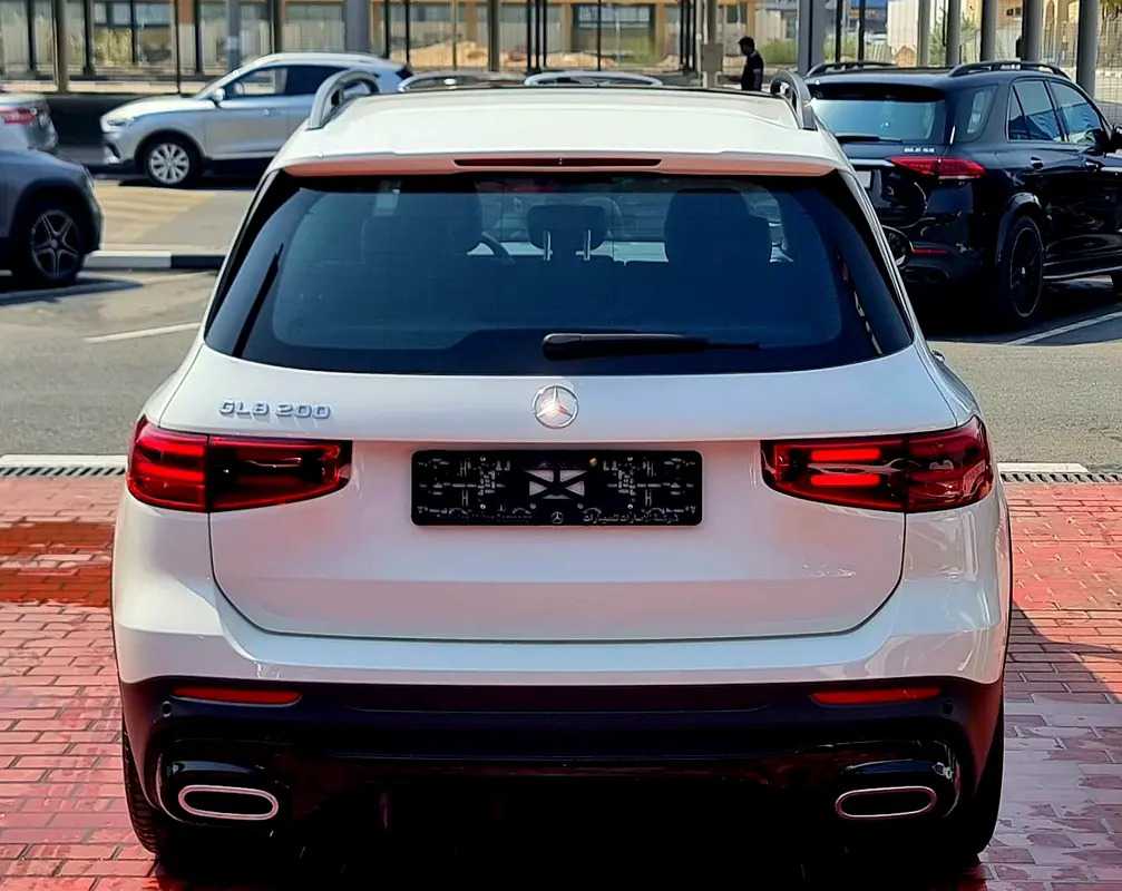 Car Image 2025 MERCEDES GLB CLASS 