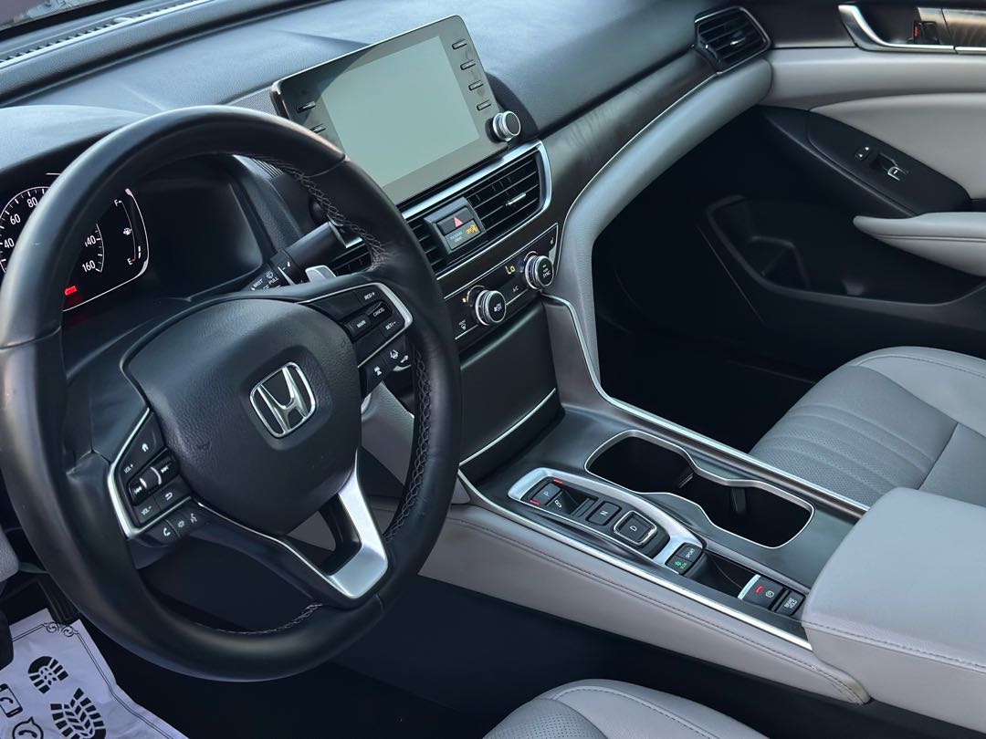 Car Image 2019 HONDA ACCORD EXL