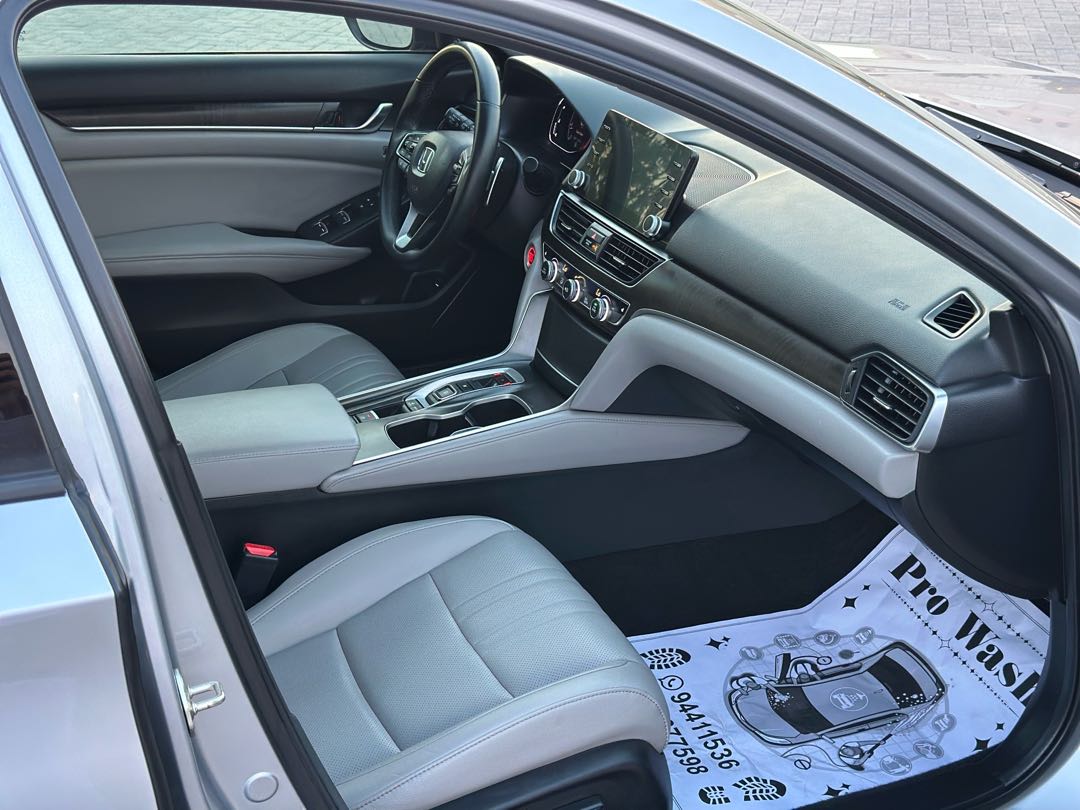 Car Image 2019 HONDA ACCORD EXL