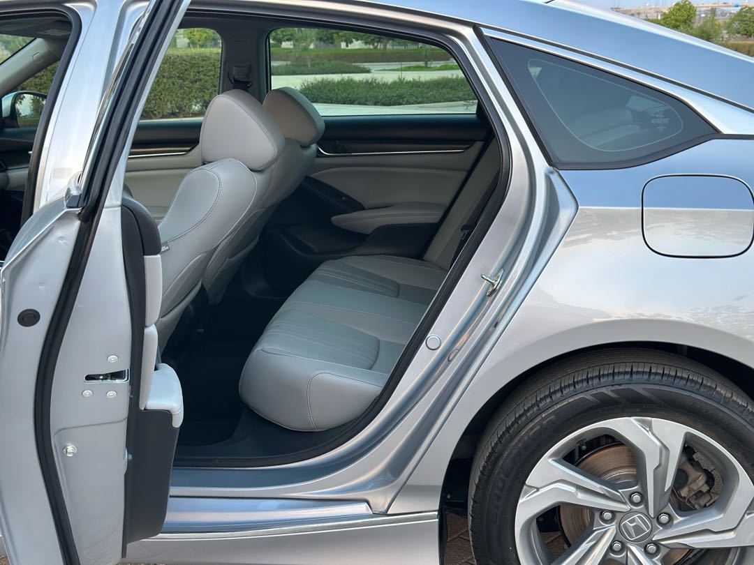 Car Image 2019 HONDA ACCORD EXL