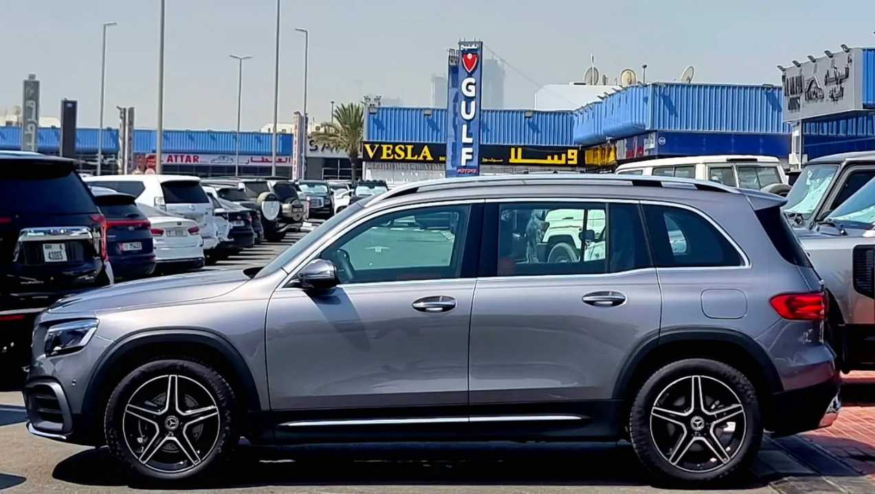 Car Image 2025 MERCEDES GLB CLASS 