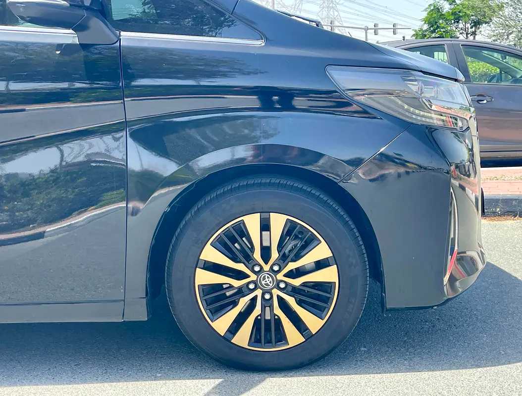Car Image 2020 TOYOTA Alphard 
