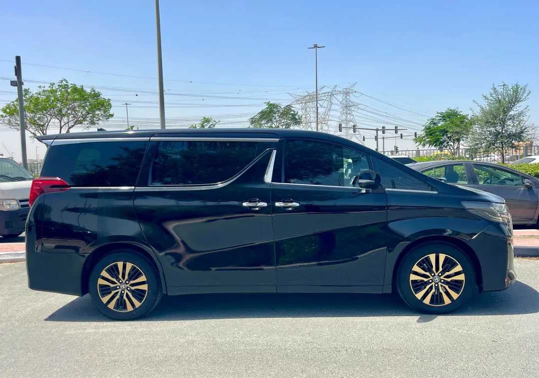 Car Image 2020 TOYOTA Alphard 