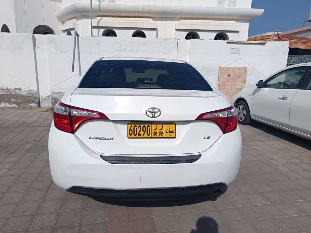 Car Image 2015 TOYOTA COROLLA L