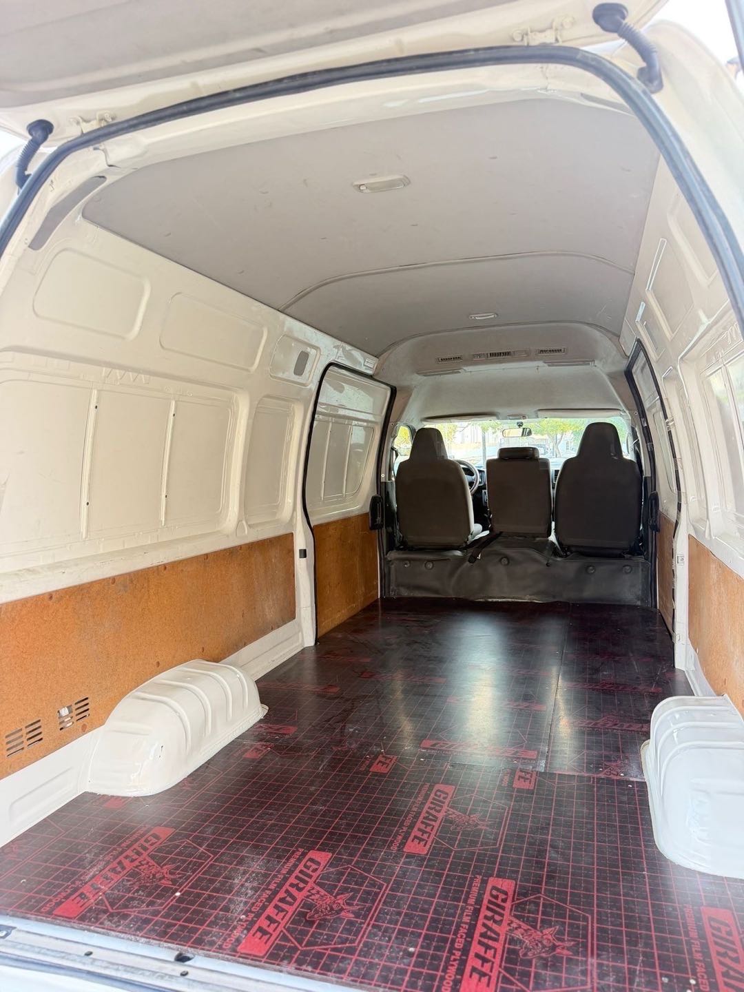 Car Image 2021 TOYOTA Hiace GL