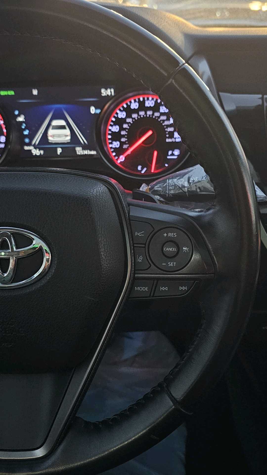 Car Image 2021 TOYOTA CAMRY XSE
