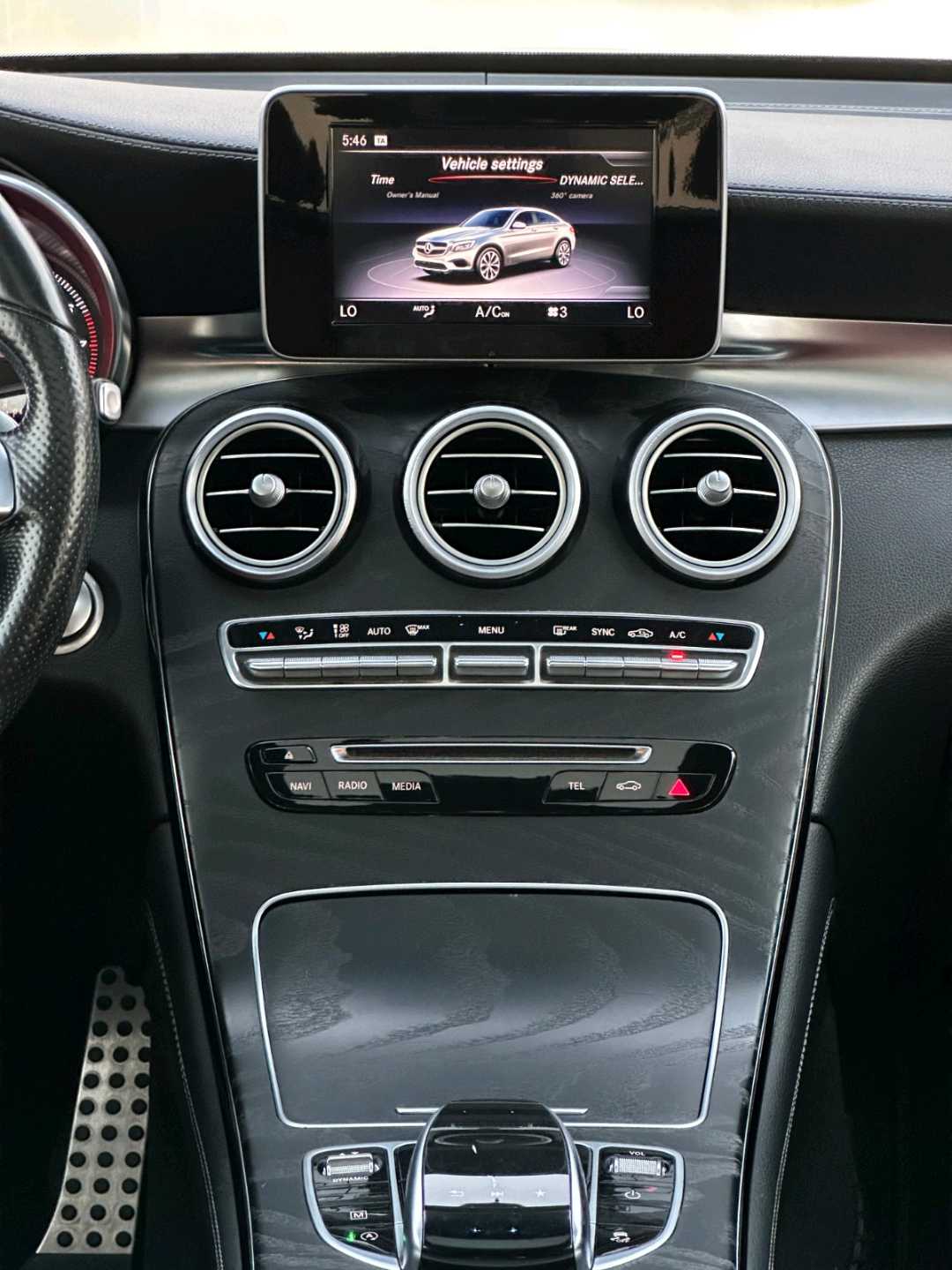 Car Image 2018 MERCEDES GLC CLASS GLC 250 4MATIC