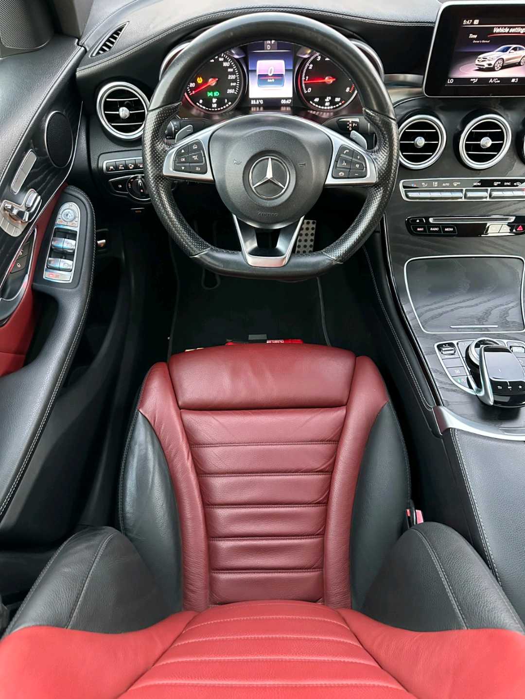 Car Image 2018 MERCEDES GLC CLASS GLC 250 4MATIC