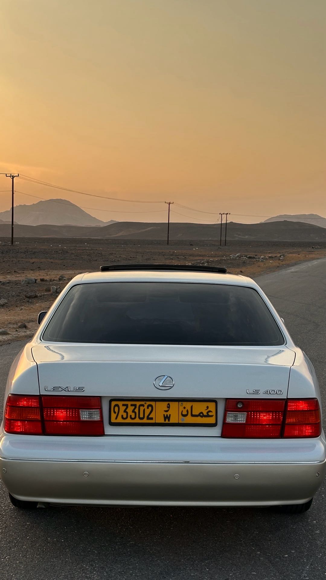 Car Image 1998 LEXUS LS 400