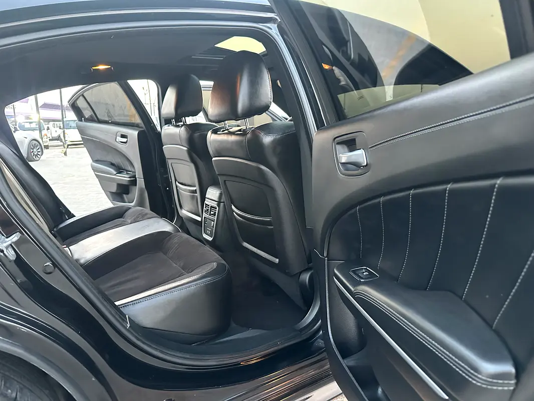 Car Image 2019 DODGE CHARGER R/T