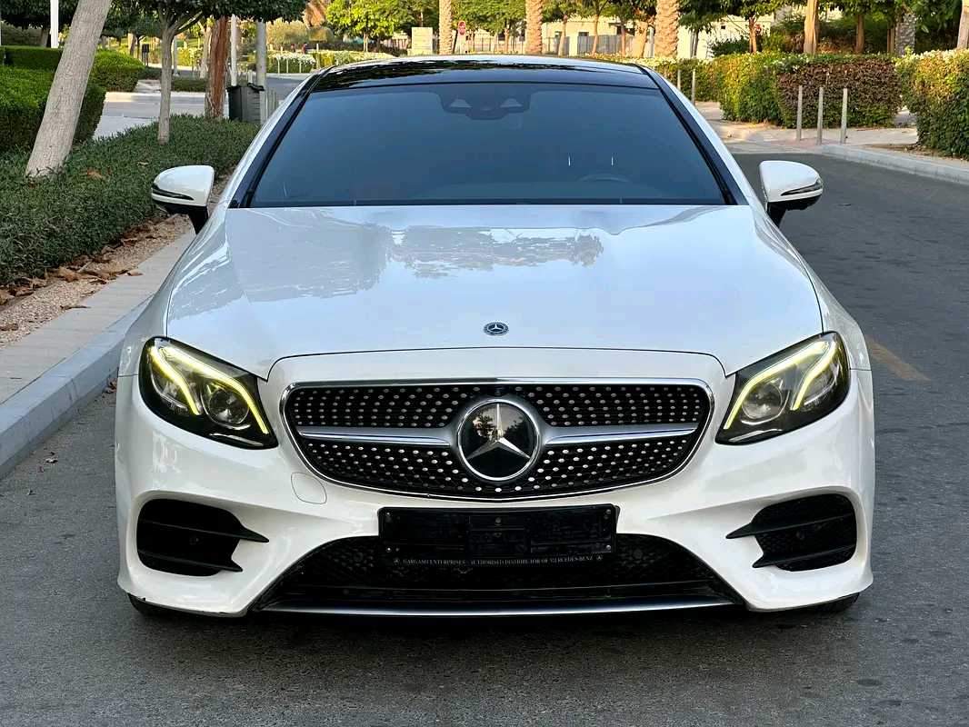 Car Image 2017 MERCEDES E Class 300
