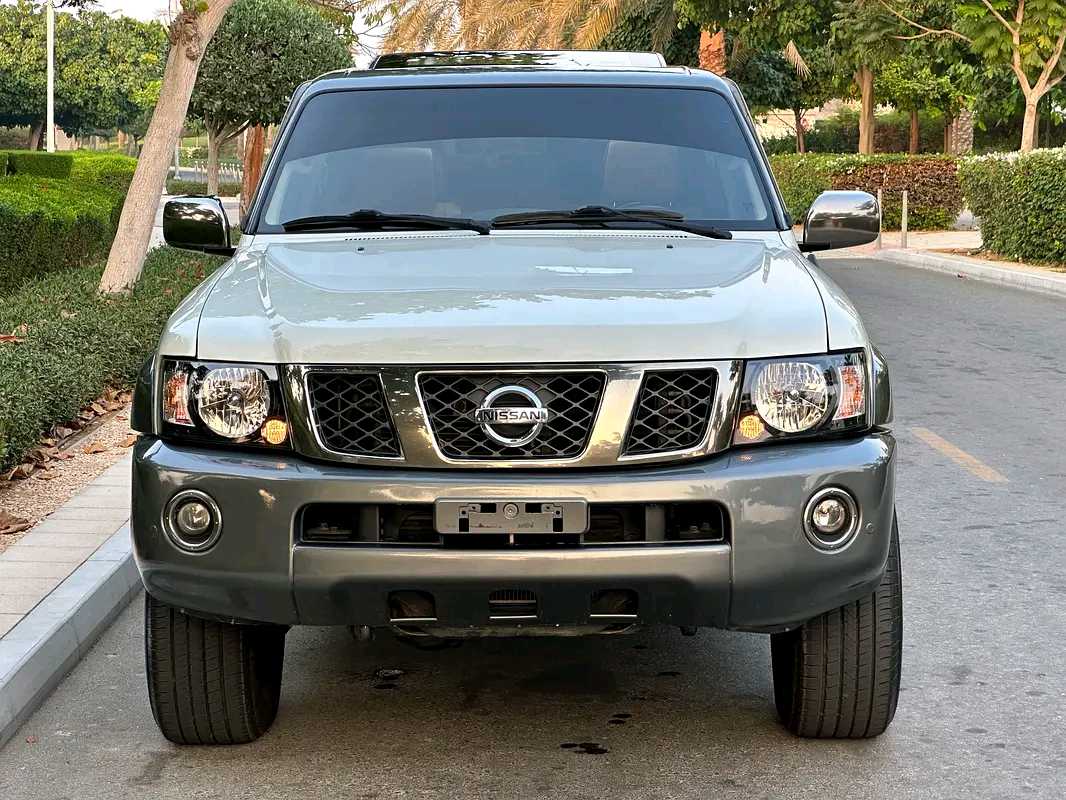Car Image 2022 NISSAN SAFARI 