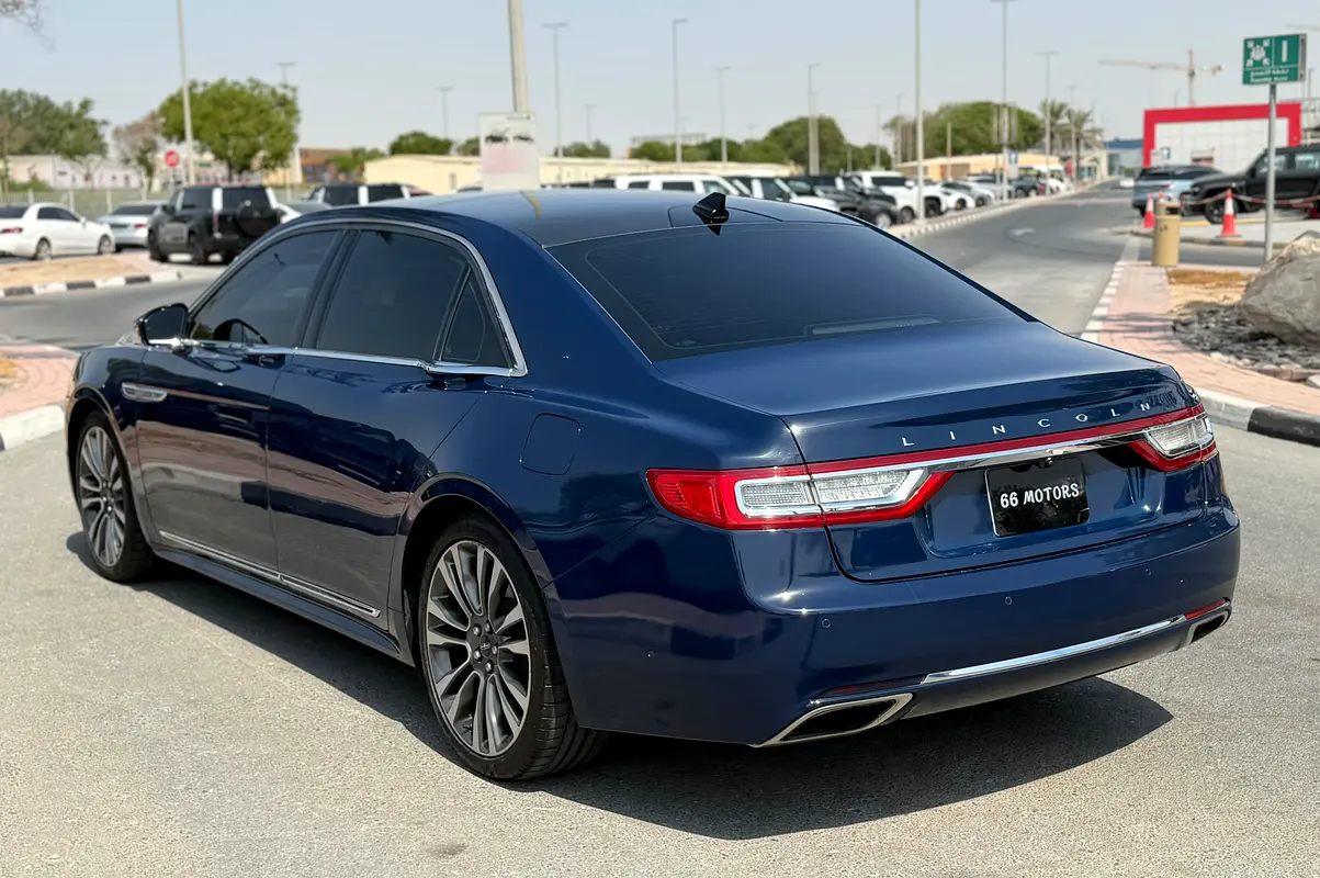 Car Image 2018 LINCOLN CONTINENTAL Reserve