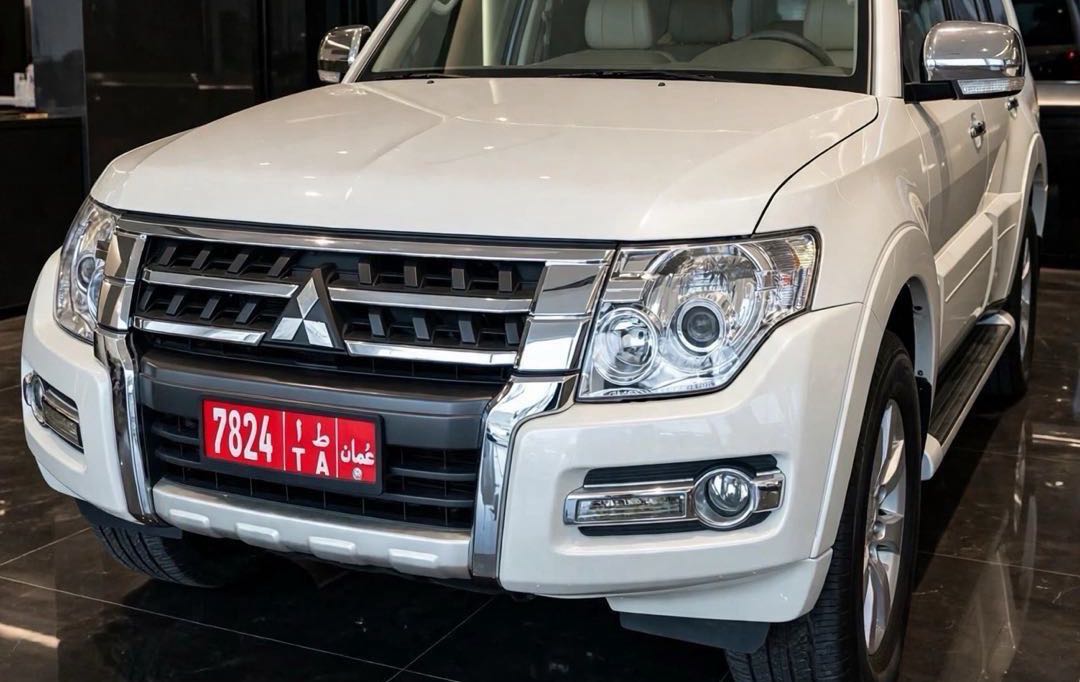 MITSUBISHI PAJERO 2020