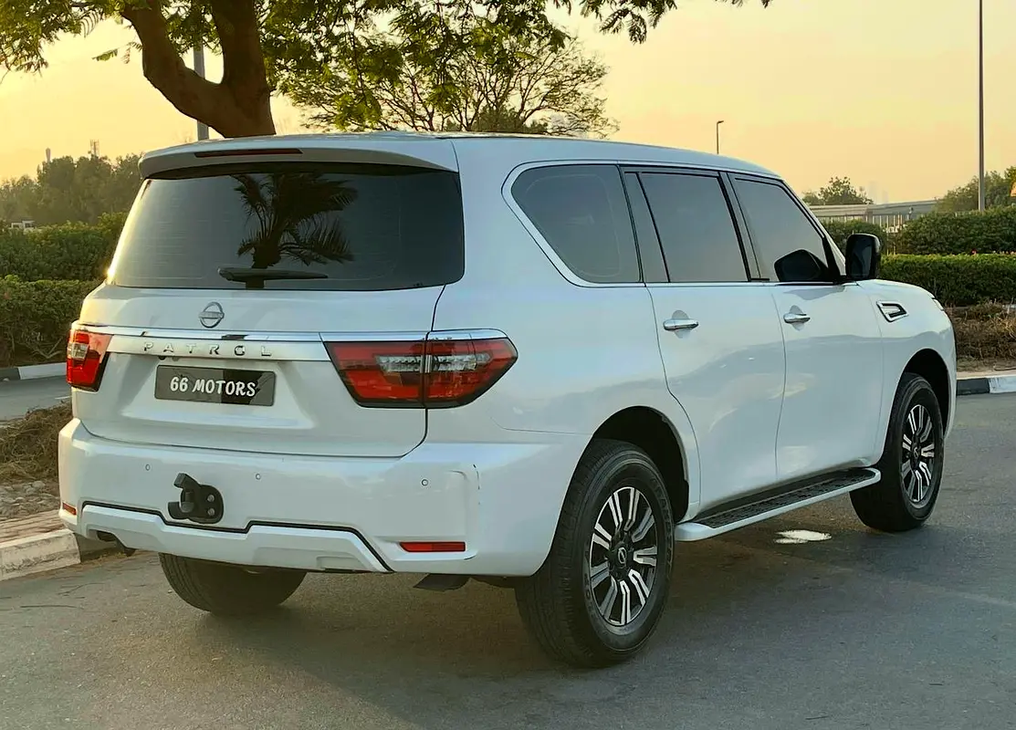 Car Image 2024 NISSAN PATROL XE