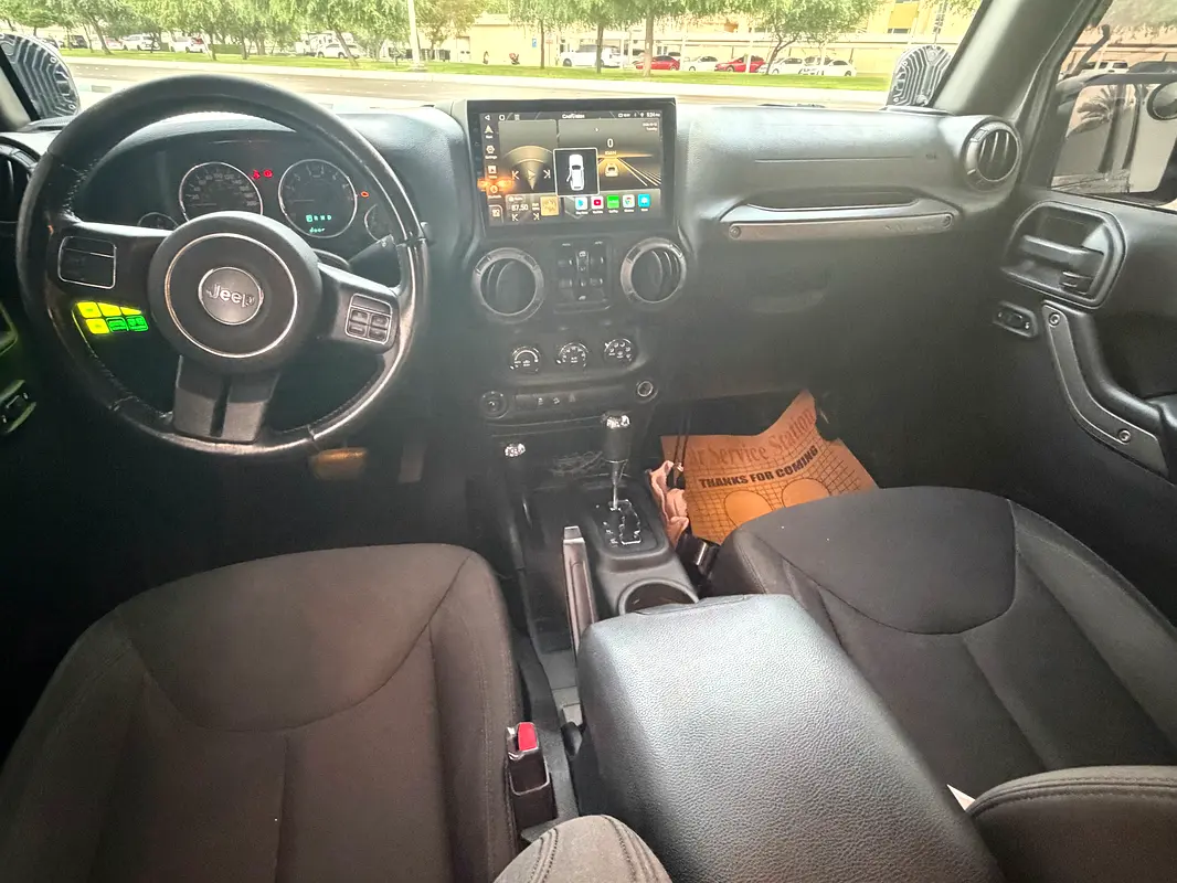 Car Image 2016 JEEP WRANGLER Unlimited Sport