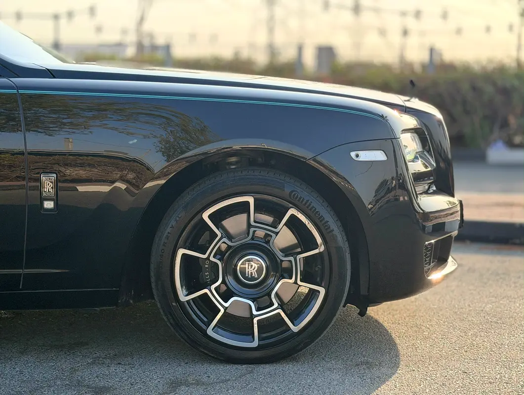 Car Image 2018 ROLLS ROYCE GHOST Black Badge