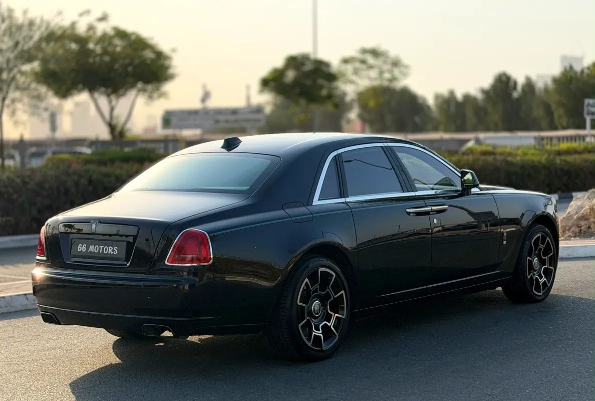 Car Image 2018 ROLLS ROYCE GHOST Black Badge