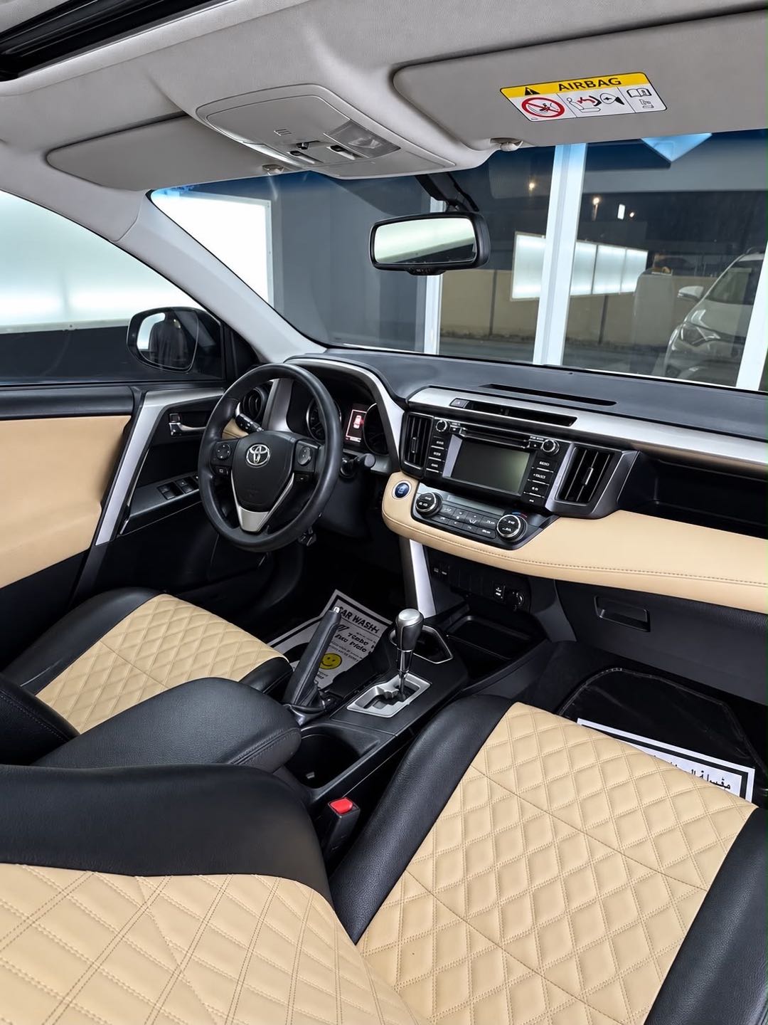 Car Image 2018 TOYOTA RAV4 GXR