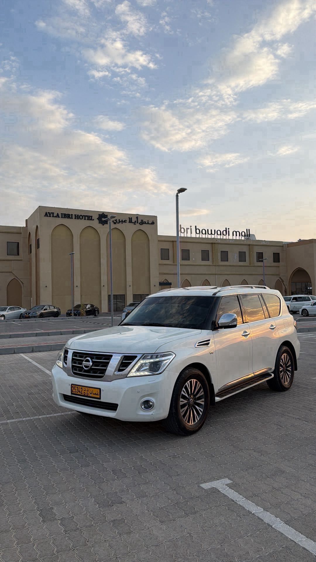 Car Image 2019 NISSAN PATROL Platinum