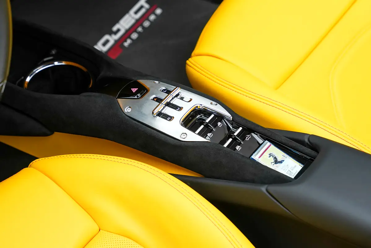 Car Image 2025 FERRARI 296 GTS 