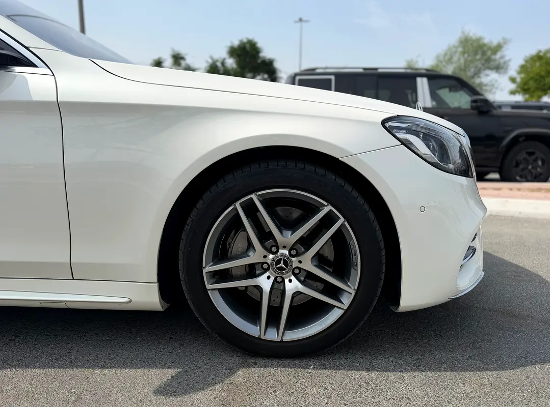 Car Image 2019 MERCEDES S Class 560