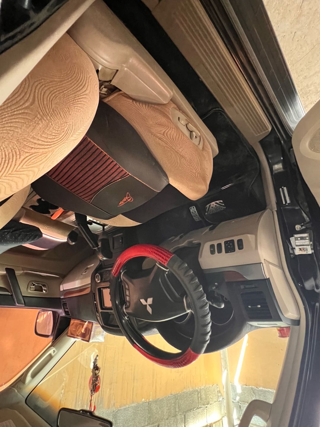 Car Image 2009 MITSUBISHI PAJERO GLS