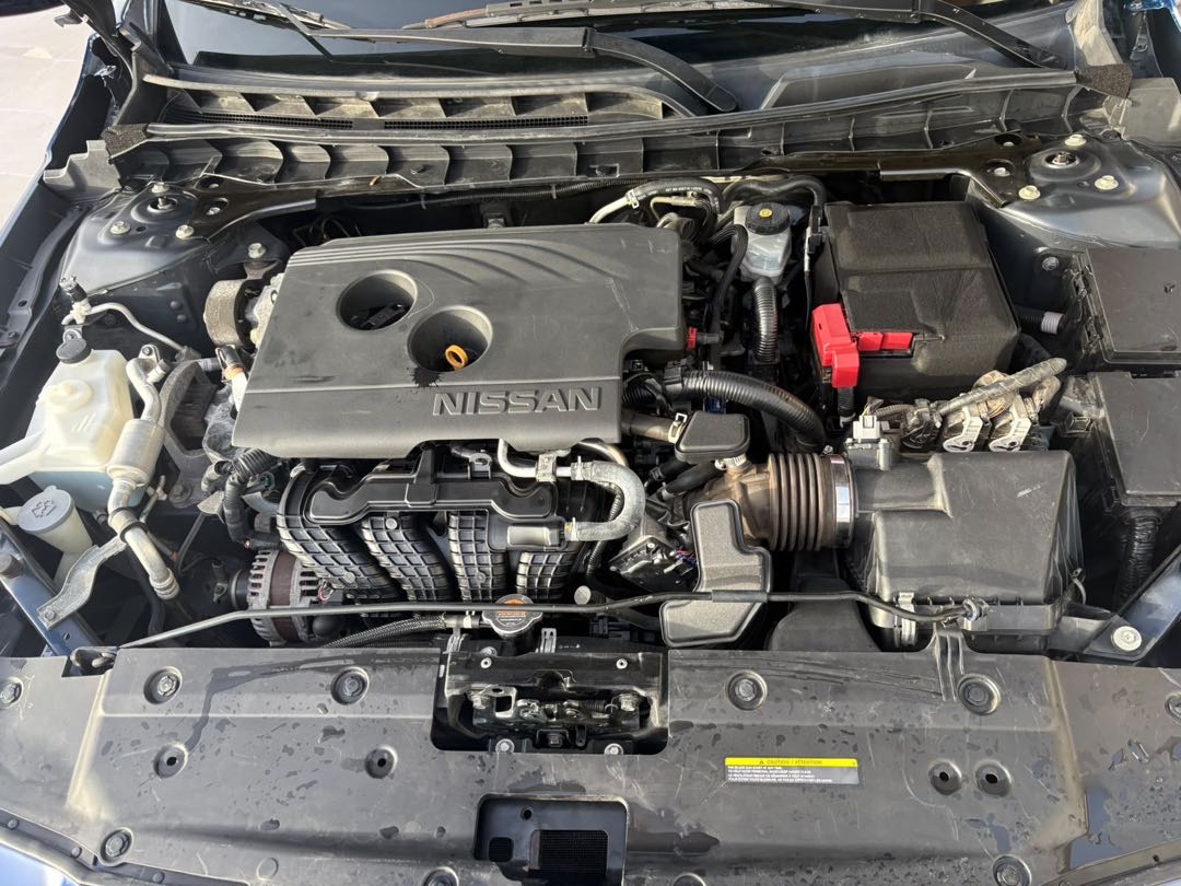 Car Image 2019 NISSAN ALTIMA SR