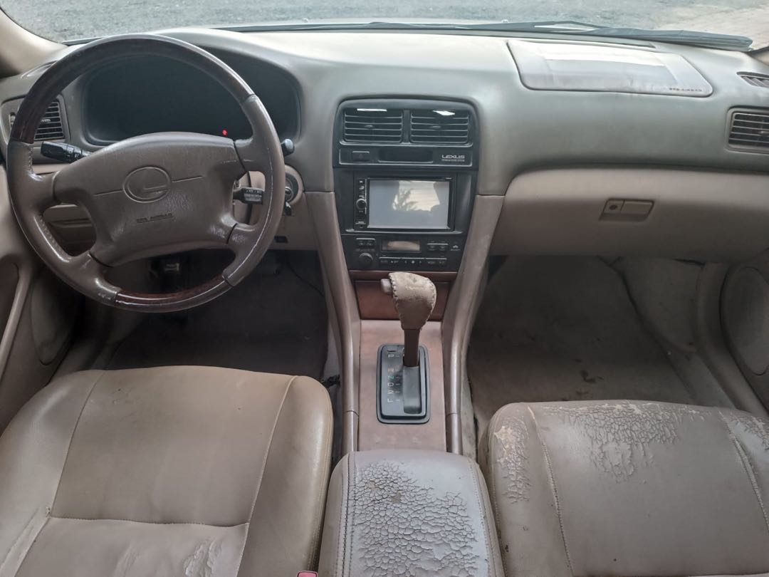 Car Image 1998 LEXUS ES 300
