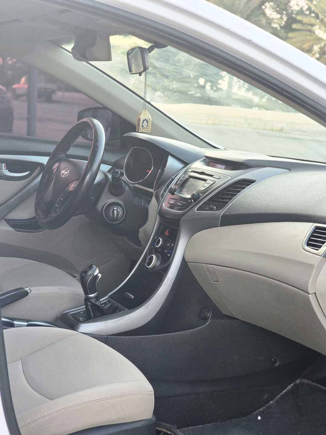 Car Image 2015 HYUNDAI ELANTRA GLS