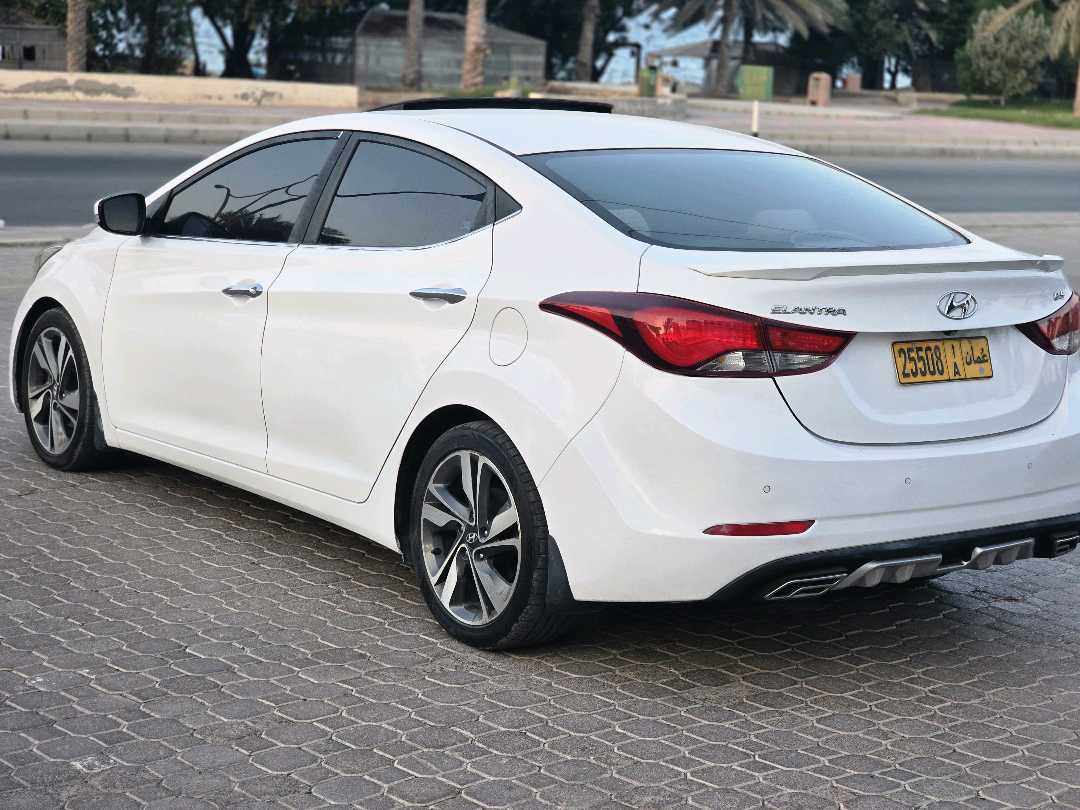 Car Image 2015 HYUNDAI ELANTRA GLS