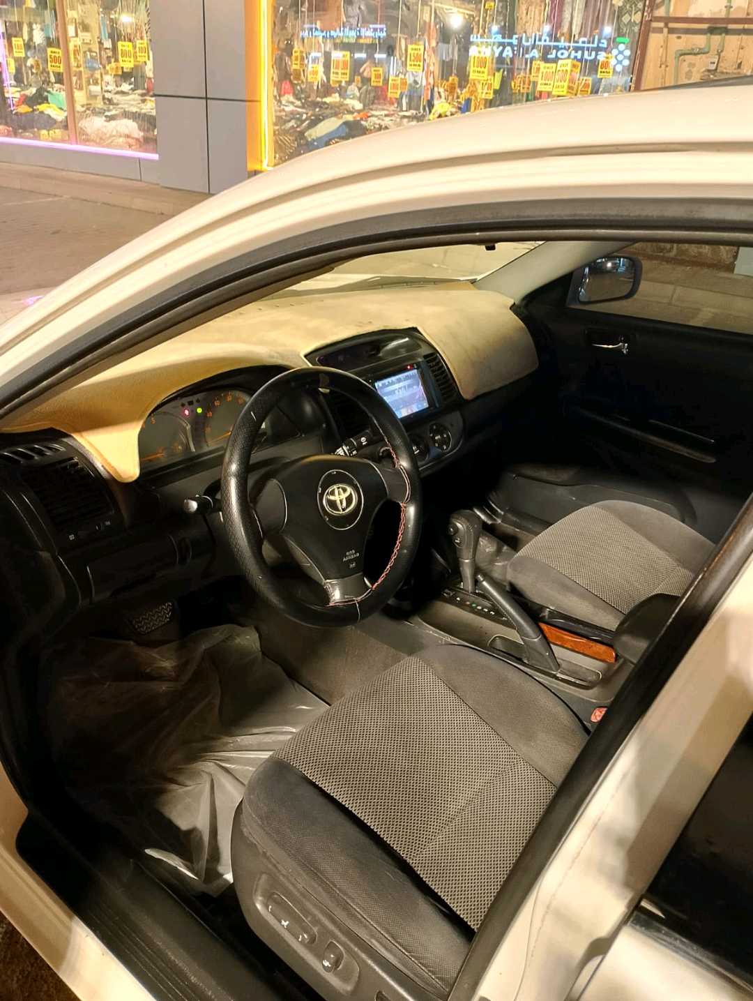 Car Image 2004 TOYOTA CAMRY GL