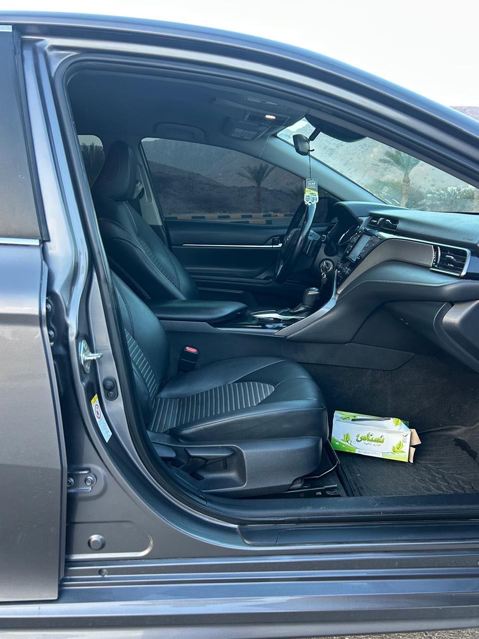Car Image 2019 TOYOTA CAMRY SE