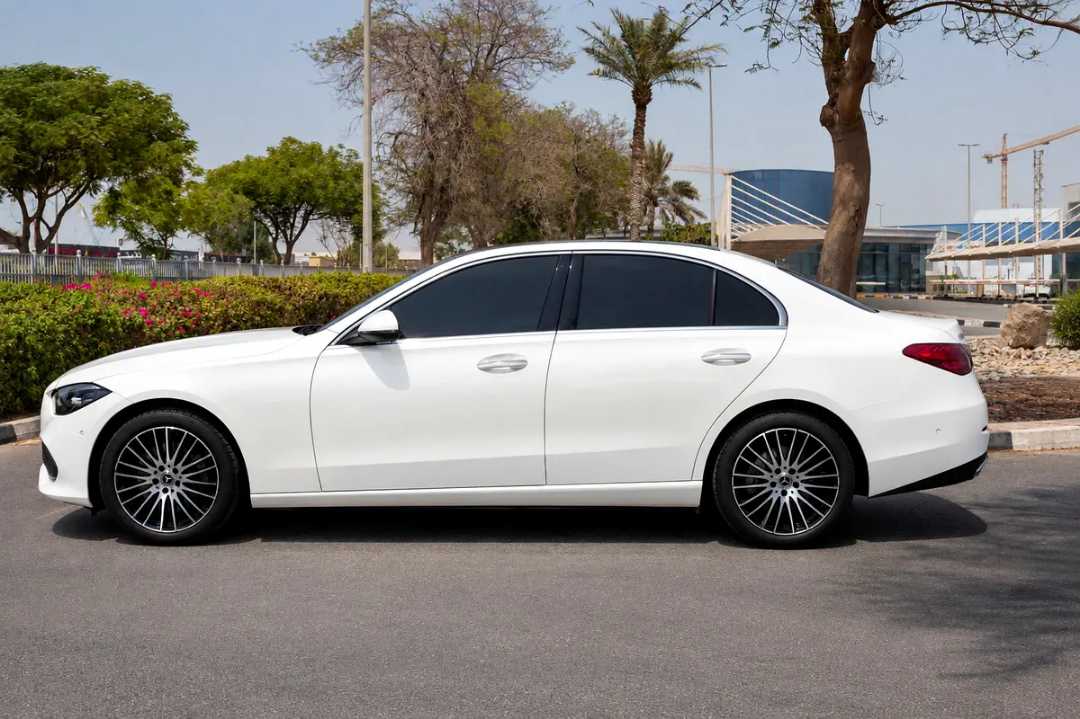 Car Image 2023 MERCEDES C Class 200