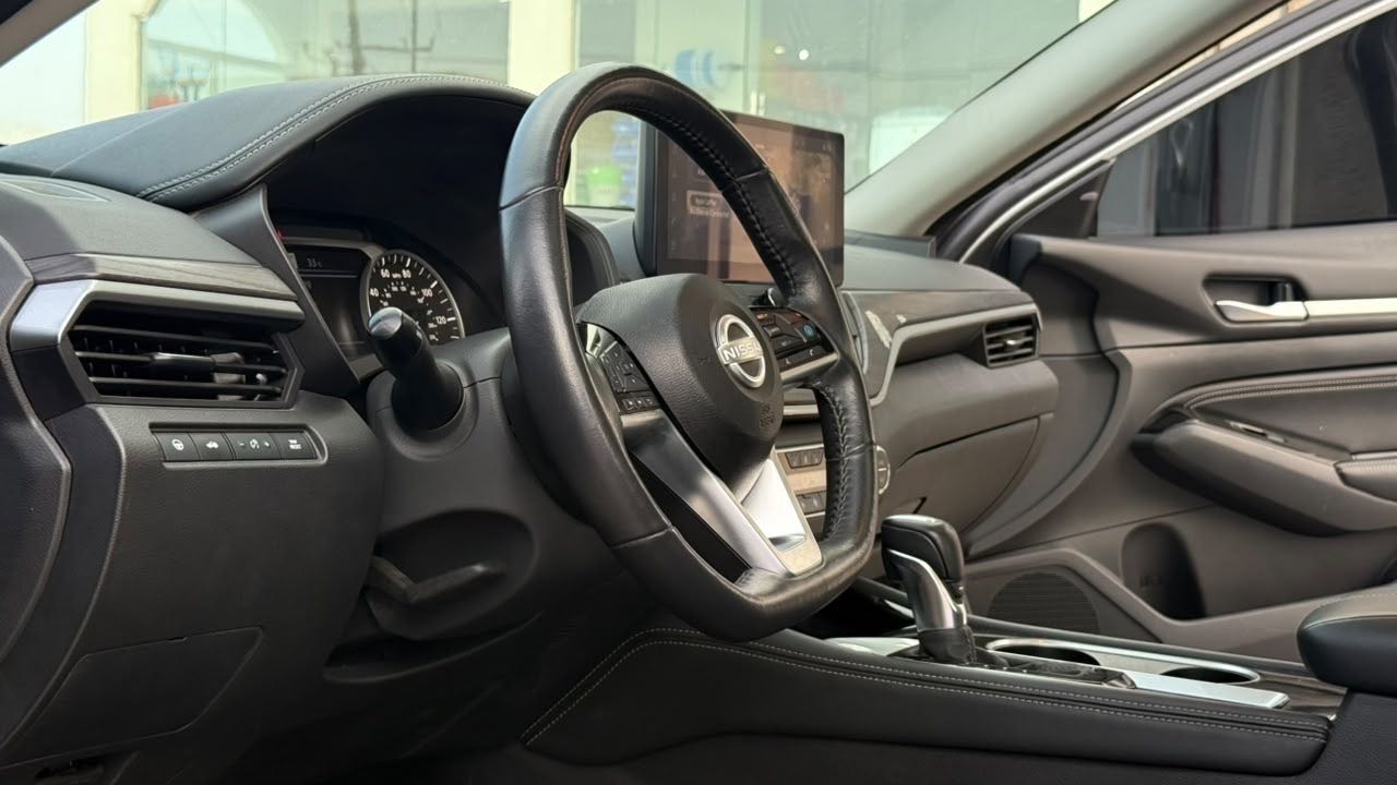 Car Image 2023 NISSAN ALTIMA SL