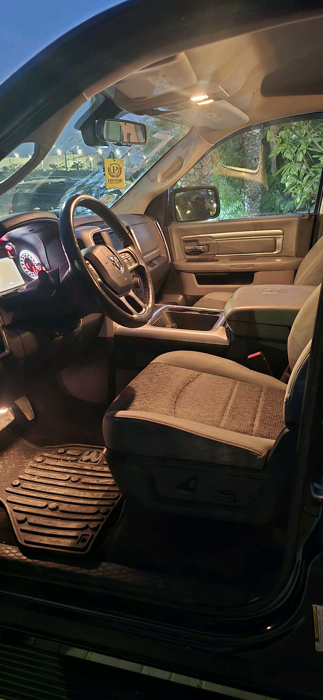 Car Image 2018 DODGE RAM Big Horn Crew Cab