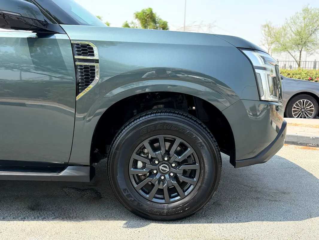 Car Image 2025 NISSAN PATROL SE