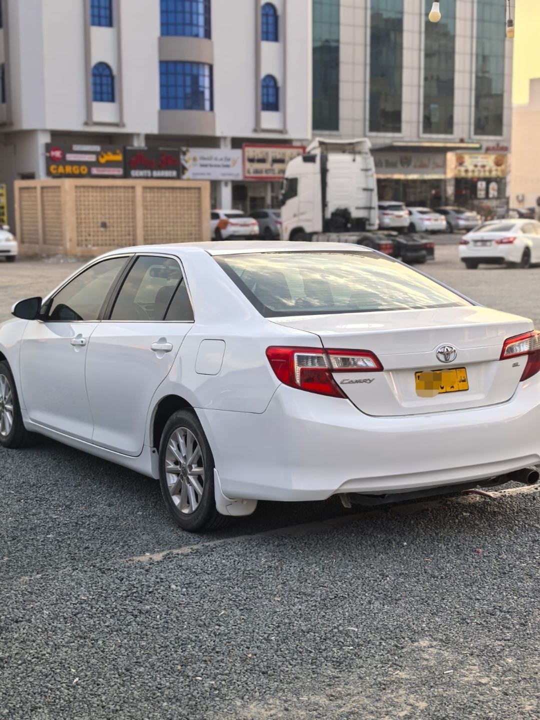 Car Image 2012 TOYOTA CAMRY XLE
