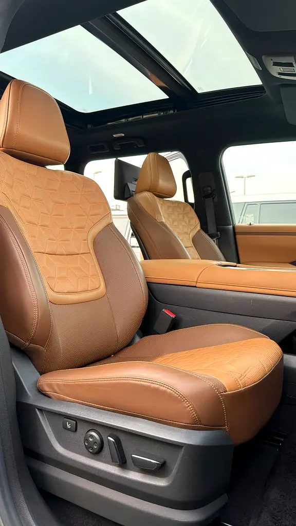 Car Image 2025 NISSAN PATROL Platinum