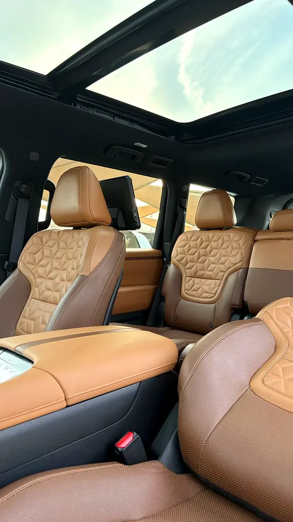Car Image 2025 NISSAN PATROL Platinum